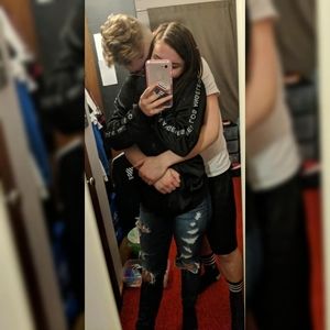 Meet your Posher, Ava